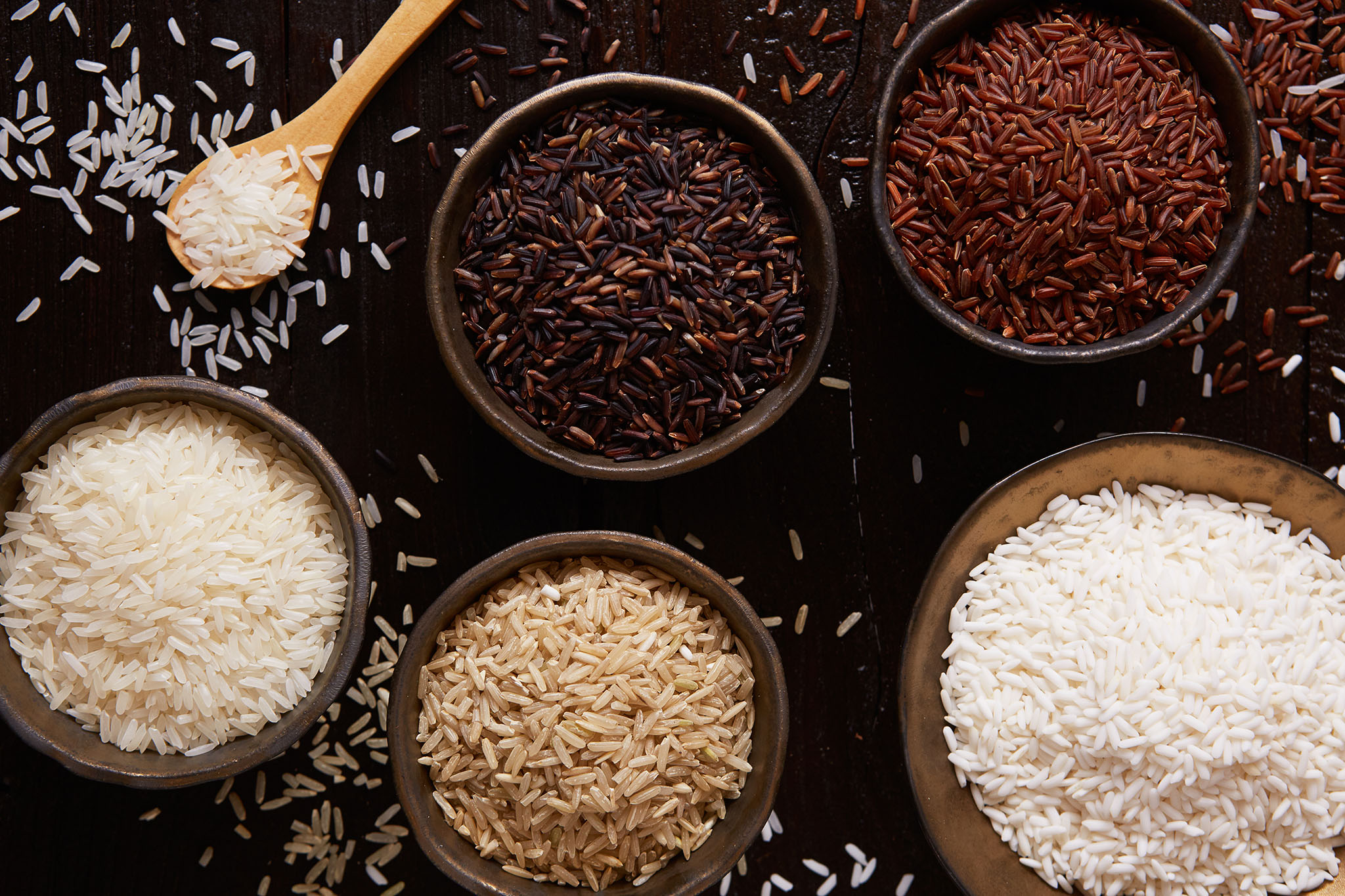 Gạo lứt không chứa nhiều chất dinh dưỡng hơn gao trắng là bao